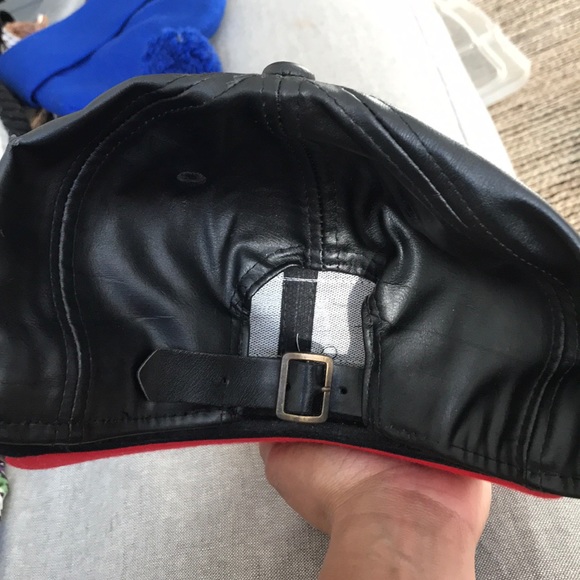 Buckle back hat - Picture 2 of 2